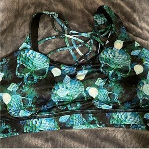 Skulls Constantly Varied Gear Sports Bra